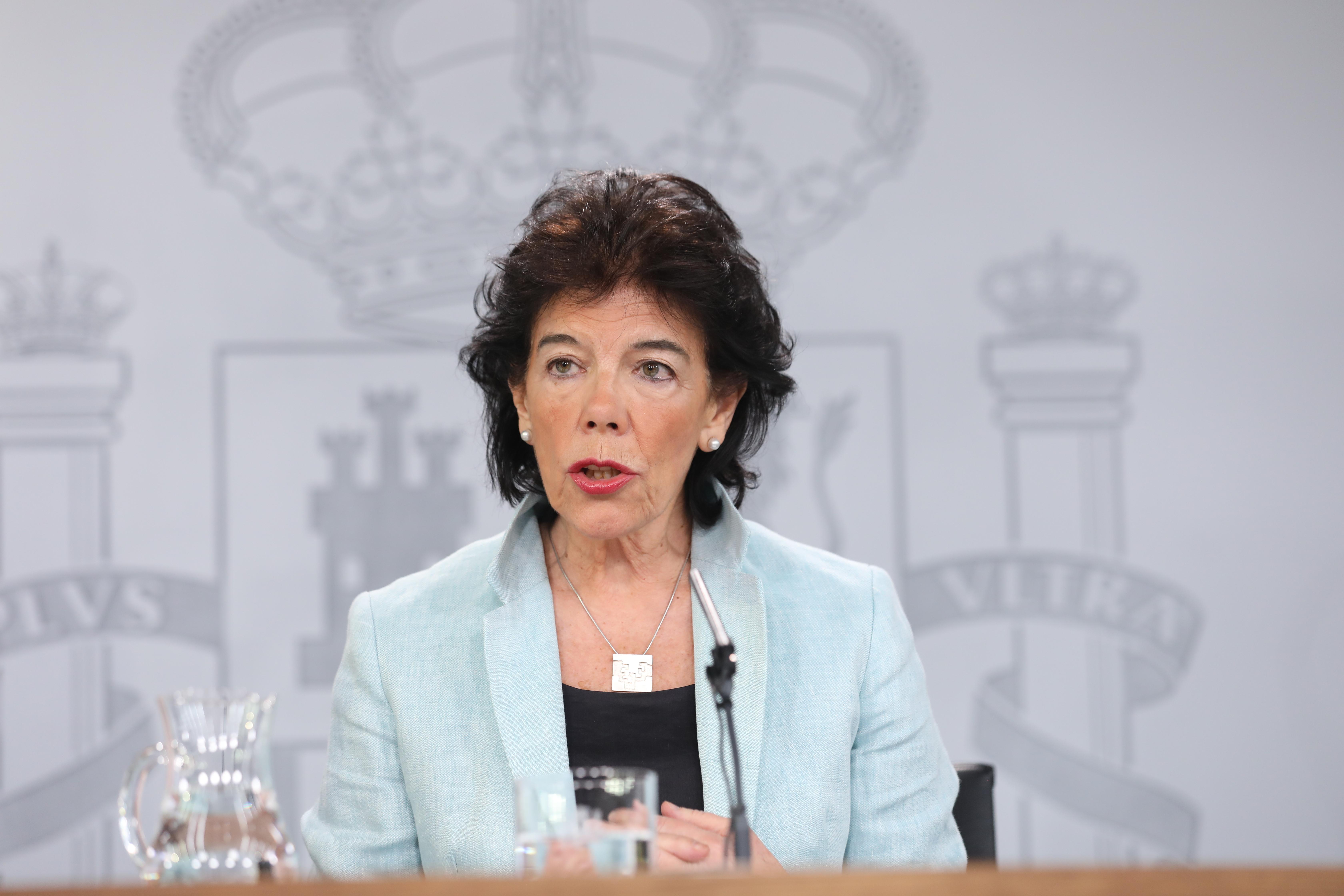 Isabel Celaá durante la rueda de prensa posterior al Consejo de Ministros en La Moncloa. Europa Press.
