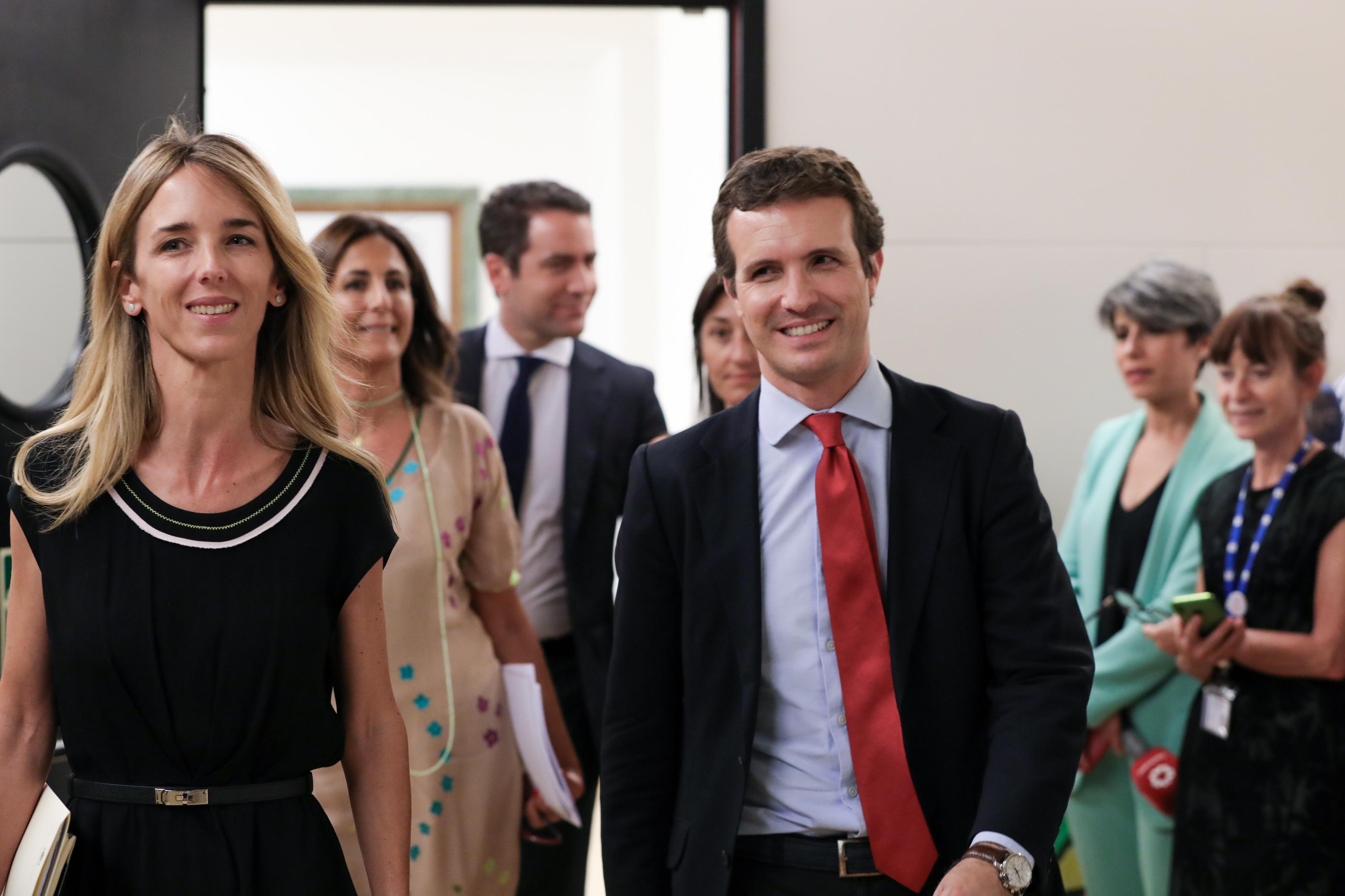 La diputada del PP por Barcelona y nueva portavoz del GP en el Congreso de los Diputados Cayetana Álvarez de Toledo y el presidente del partido Pablo Casado. EP