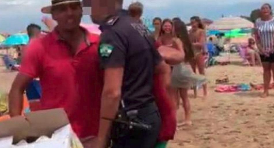 El vendedor ambulante apuñaló al subinspector de la Policía en Punta Umbría