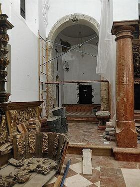 Obras en la iglesia Obras en la iglesia