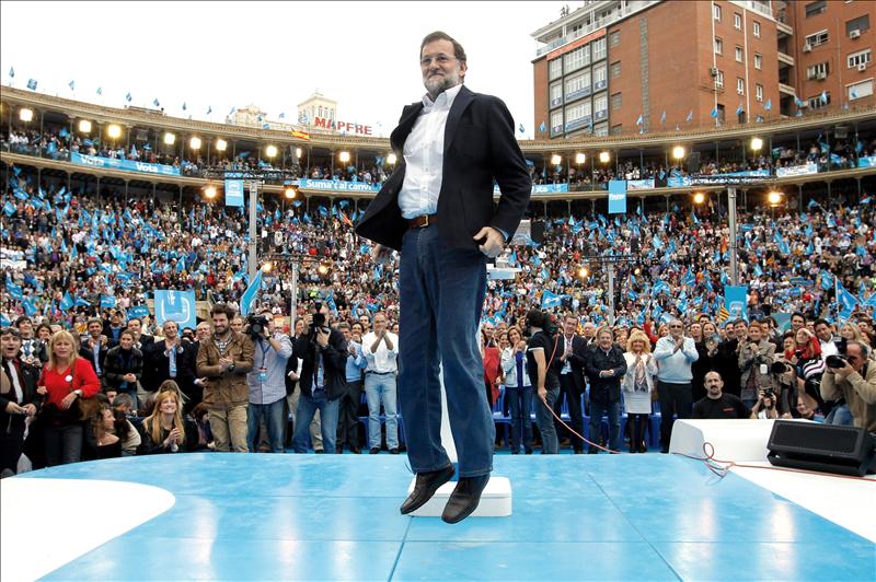 El PP se ve incapaz de llenar la Plaza de Toros de Valencia y hará su mitin en el Ágora de Santiago Calatrava