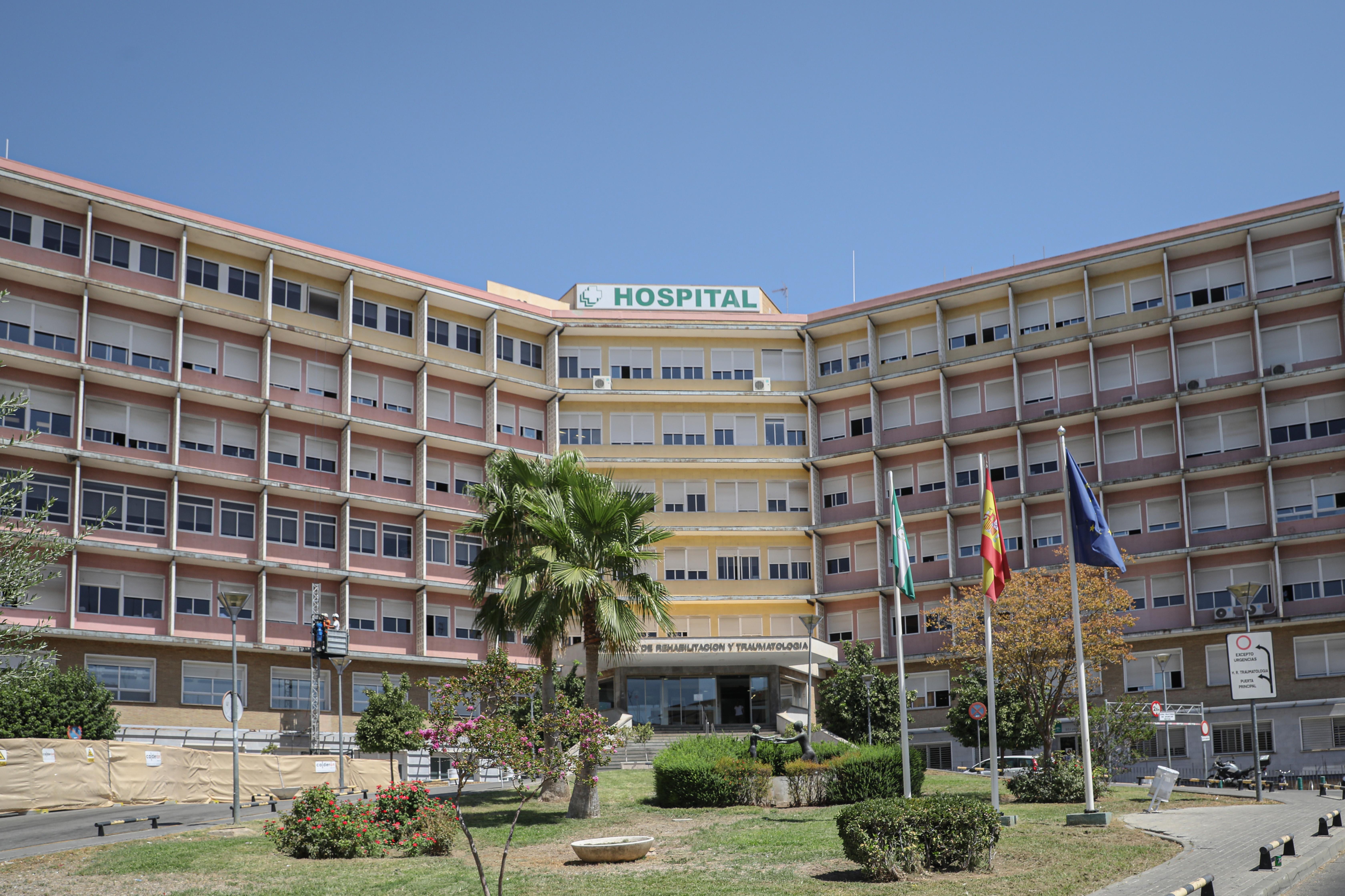 El primer afectado en Málaga de coronavirus fue un sevillano al que ingresaron en el Hospital Universitario Virgen del Rocío