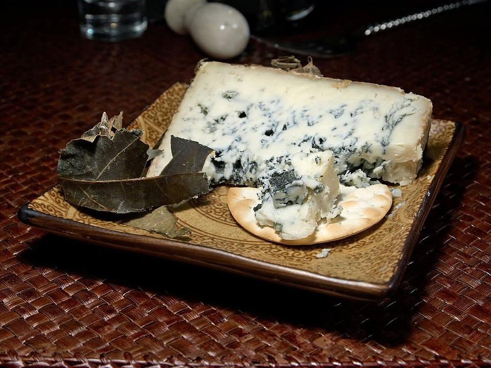 Porción de un queso de Cabrales. Pixabay