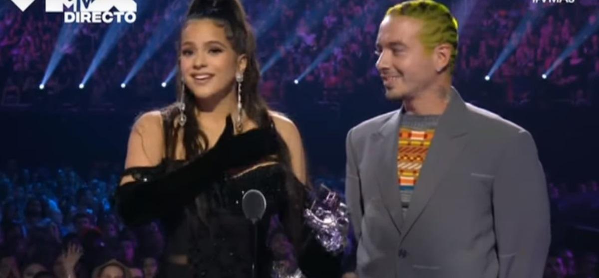 Rosalía al recibir el VMA Mejor Vídeo Latino. Youtube