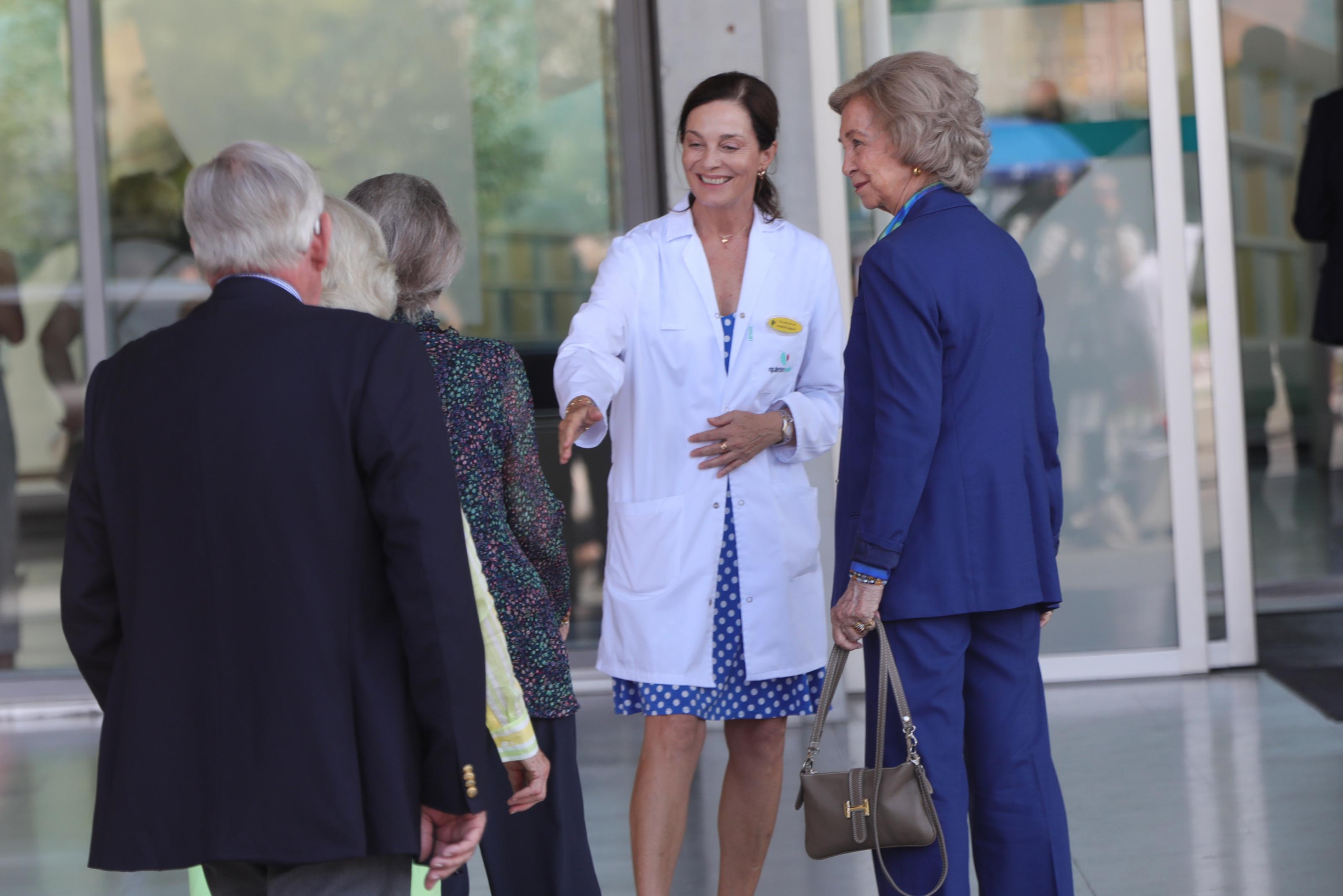 EuropaPress 2334735 La Reina Sofía llega al hospital a ver al Rey Juan Carlos el día después de su operación programada en el Hospital Universitario Quirónsalud de Pozuelo de Alarcón (Madrid) 