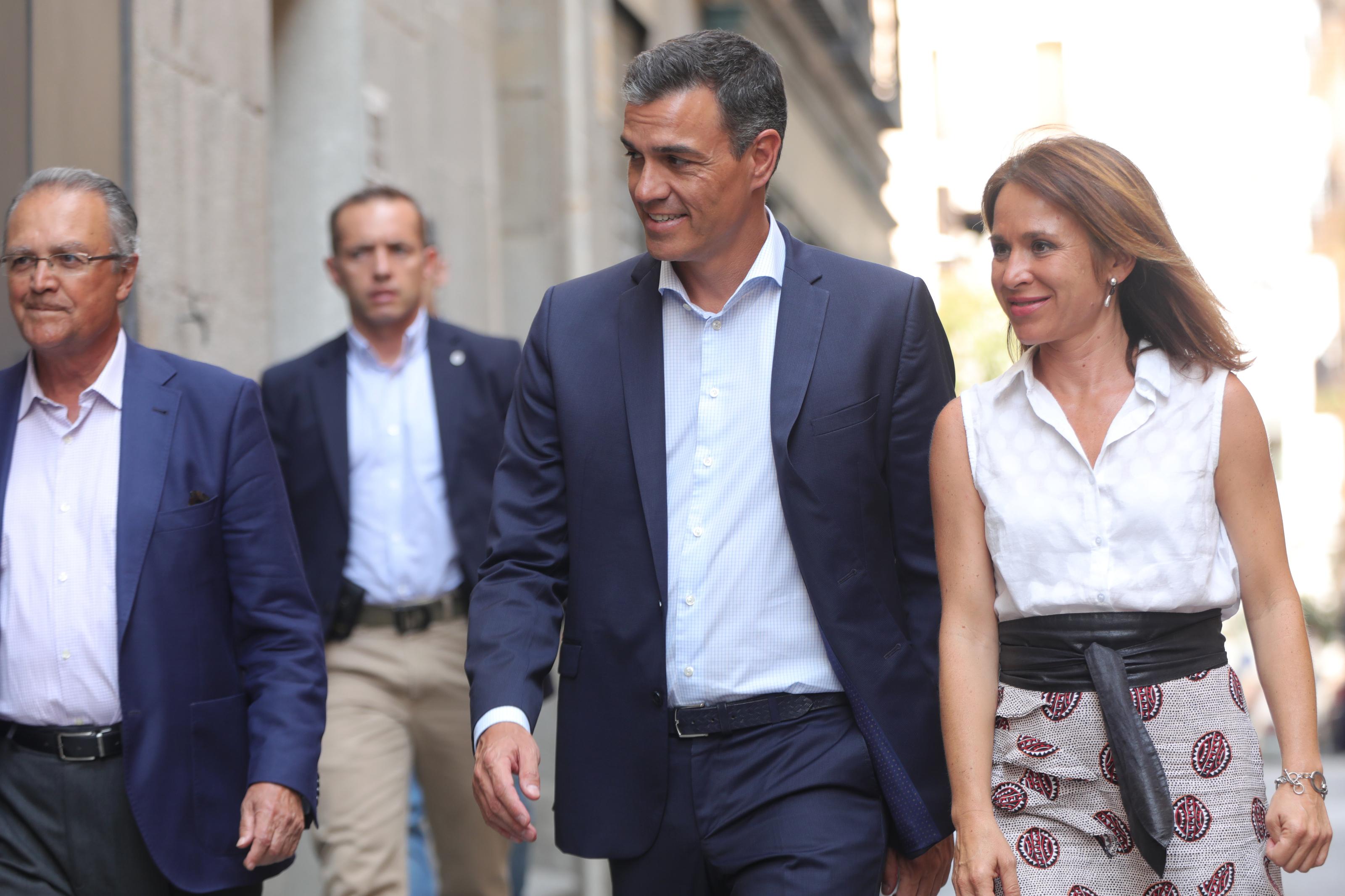  El presidente del Gobierno en funciones Pedro Sánchez se reúne con ONG de Cooperación al Desarrollo en el Impact Hub Piamonte de Madrid