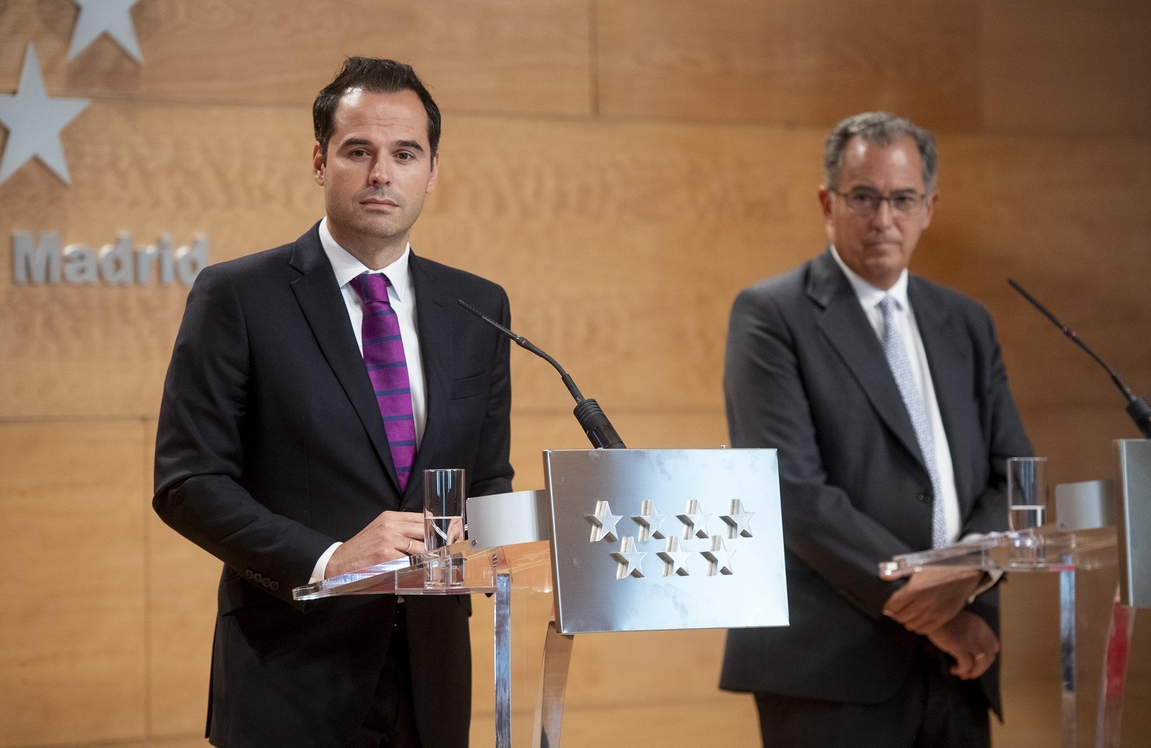 El vicepresidente de la Comunidad de Madrid Ignacio Aguado ofrece una rueda de prensa tras el Consejo de Gobierno junto al consejero de Educación y Juventud Enrique Ossorio 