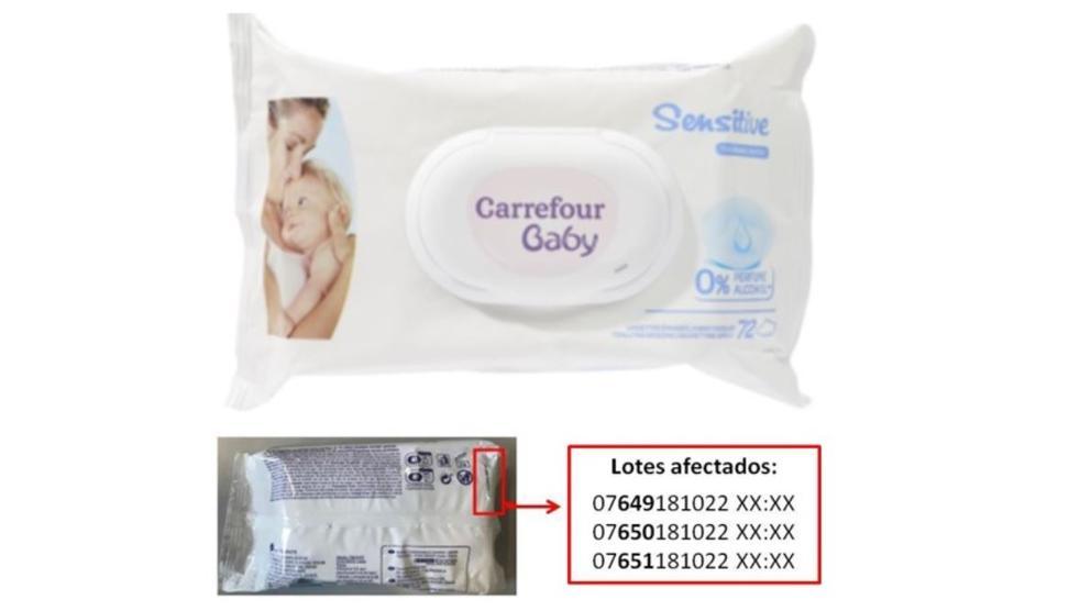 Tres lotes de las toallitas para bebés de marca Carrefour que han sido retirados del mercado. AEMPS
