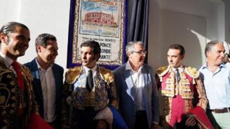 Junma Moreno con los diestros Junma Moreno con los diestros
