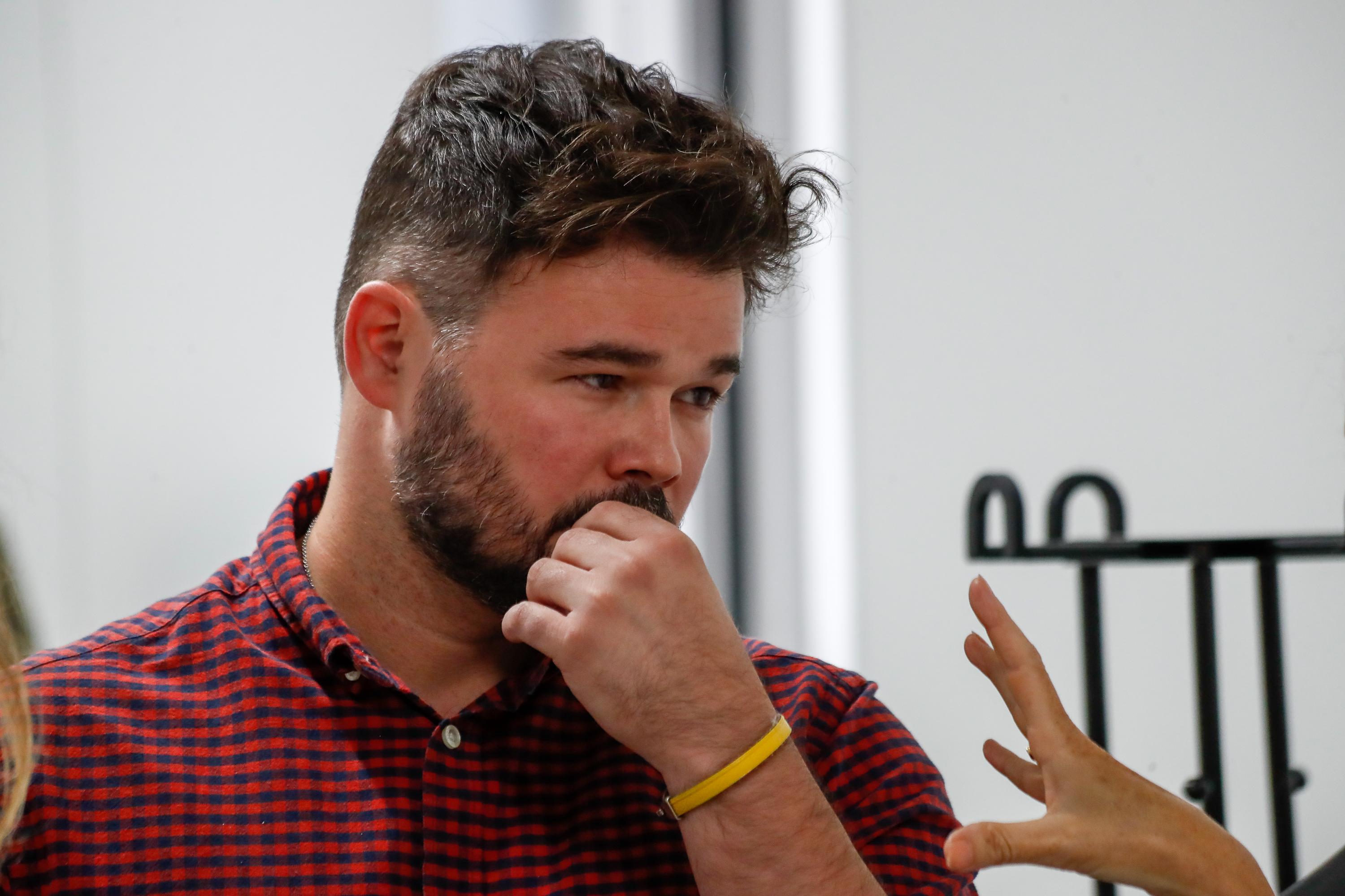 El portavoz de ERC en el Congreso de los Diputados Gabriel Rufián en la Cámara Baja un día después de su reunión con representantes del PSOE 