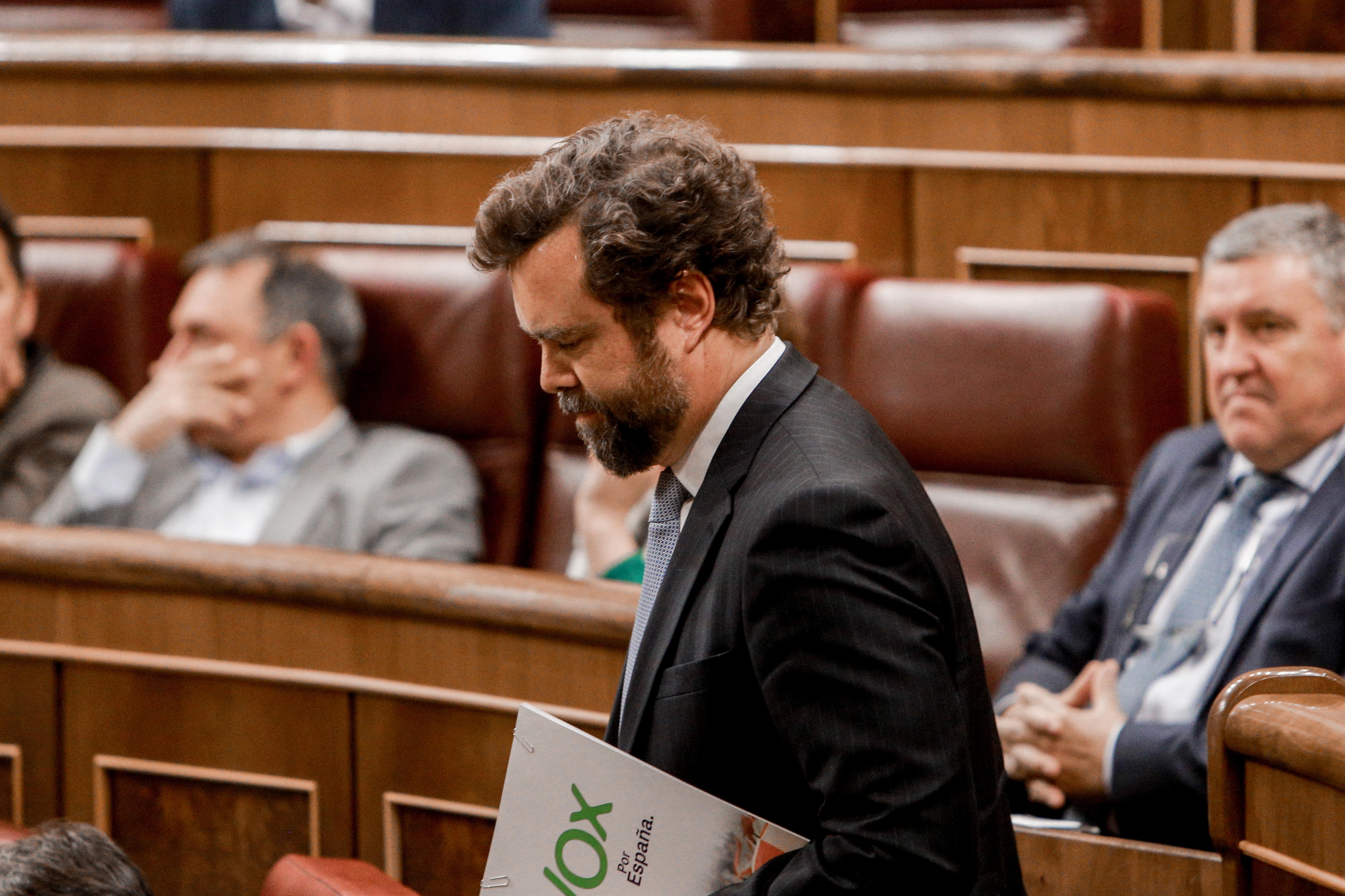 El portavoz de Vox en el Congreso de los Diputados, Iván Espinosa de los Monteros, toma la palabra en el Congreso de los Diputados 