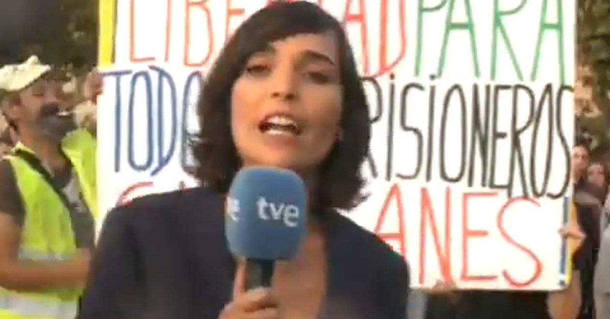 RTVE denuncia una agresión a una periodista durante la cobertura de la manifestación de la Diada