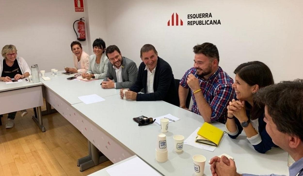 Delegaciones de EH Bildu y ERC abordan el inicio del curso político en una reunión en Barcelona