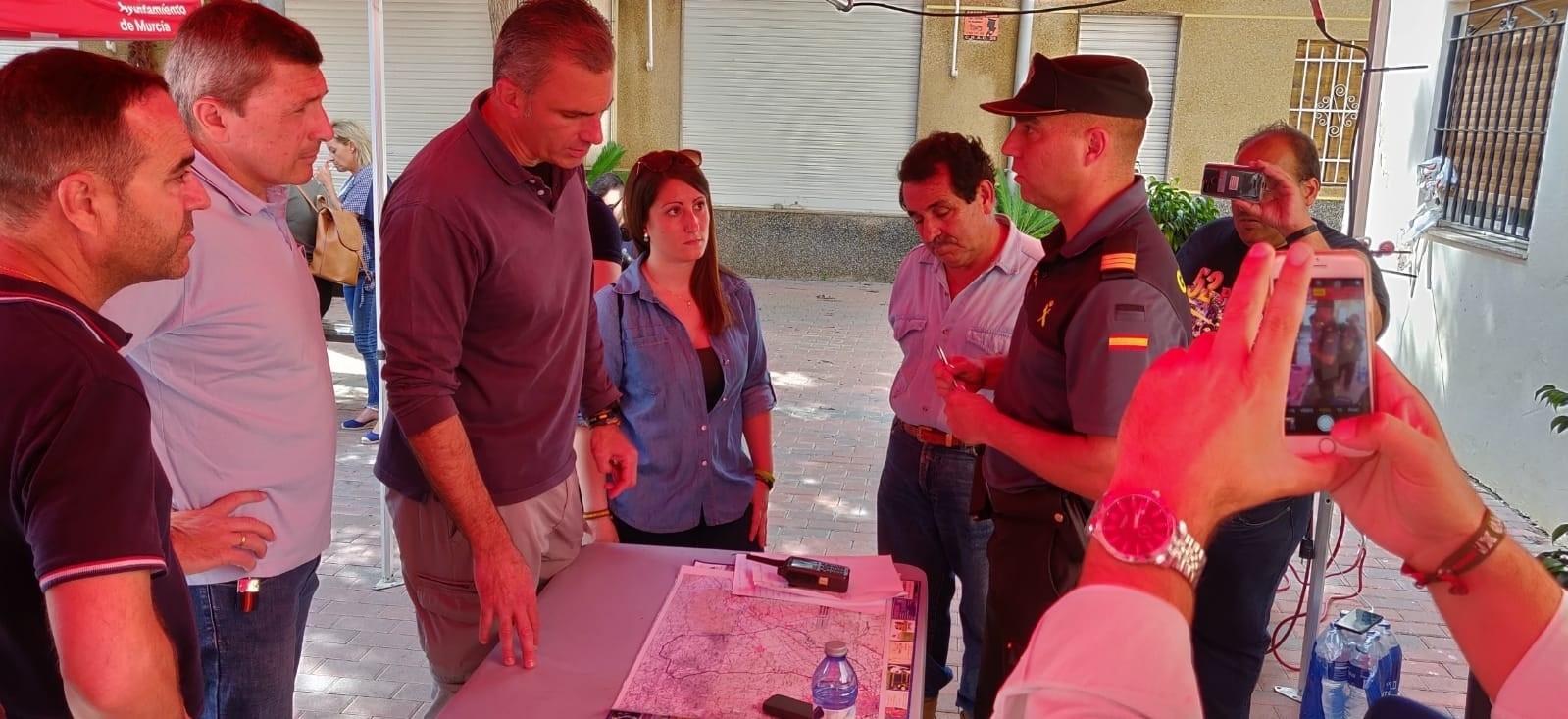 El secretario general de VOX Javier Ortega Smith visitas las zonas afectadas por las lluvias en la Vega Media