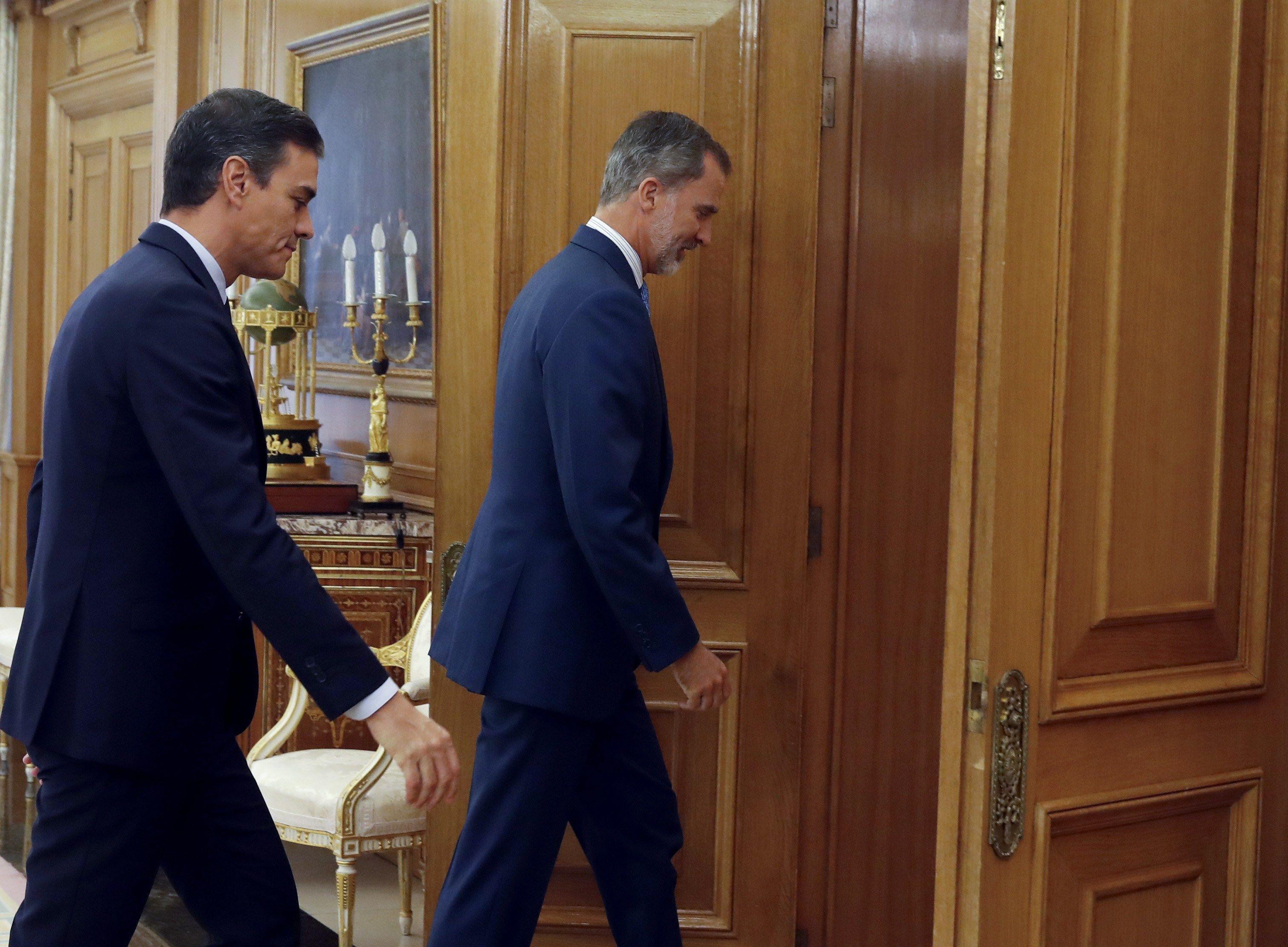 El presidente del Gobierno en funciones Pedro Sánchez a su llegada al Palacio de la Zarzuela donde es recibido en audiencia por el rey Felipe VI. EP 