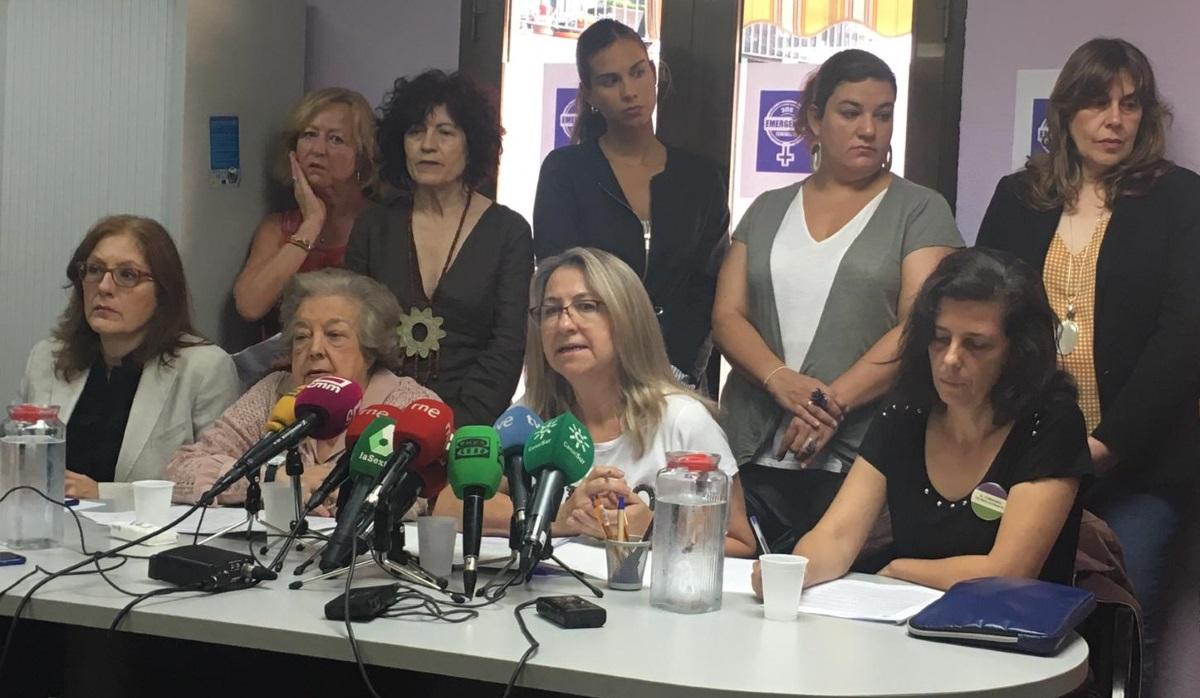 Rosa San Segundo, Ana María Pérez, Yolanda Besteiro y Ana de Blas en la rueda de prensa. El Plural