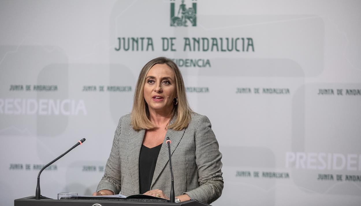 Marifrán Carazo, consejera de Fomento de la Junta de Andalucía, ayer en rueda de prensa.