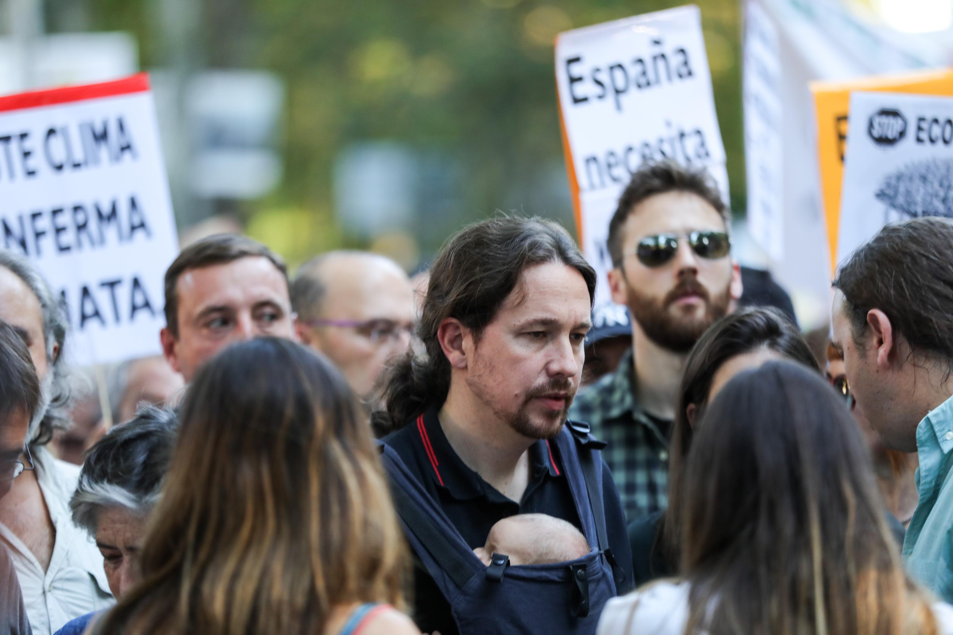 EuropaPress 2397425 El secretario general de Unidas Podemos Pablo Iglesias participa en la marcha en Madrid por la segunda huelga mundial por el clima convocada por Fridays For Future Alianza por el Clima Alianza por la Emergencia Climátic