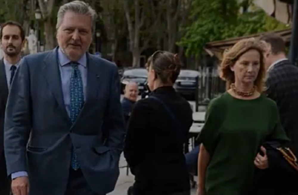 María Pérez Herrasti y Urquijo, junto a su marido, Íñigo Méndez de Vigo. 