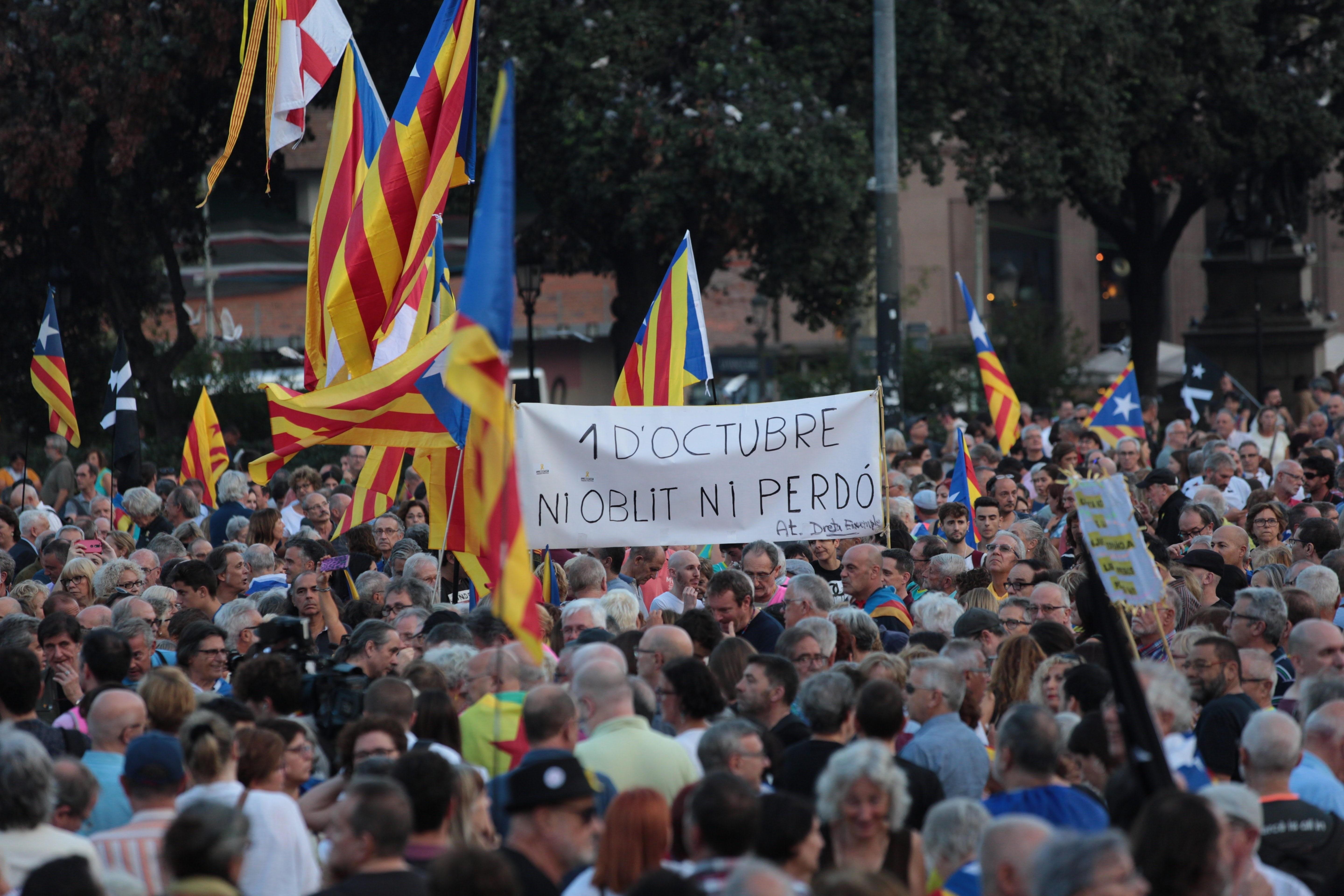 Manifestación en el segundo aniversario del 1 O en Barcelona. EuropaPress