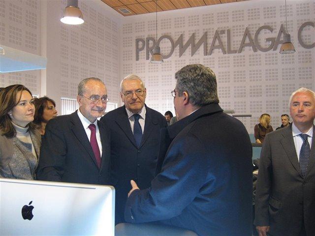 El alcalde de Málaga, Francisco de la Torre, en la sede de la empresa municipal Promálaga. 