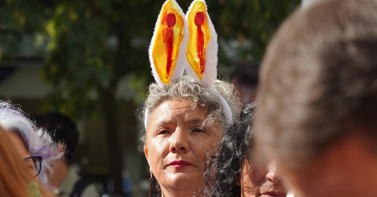  Concentración en apoyo a las tres mujeres juzgadas por un delito contra los sentimientos religiosos. EDUARDO BRIONES/EP