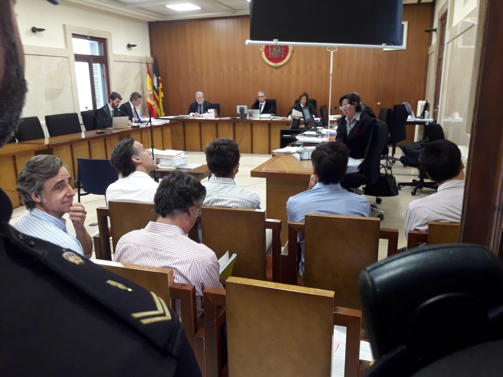 Segunda sesión del juicio a los hermanos Ruiz Mateos en Palma . Europa Press