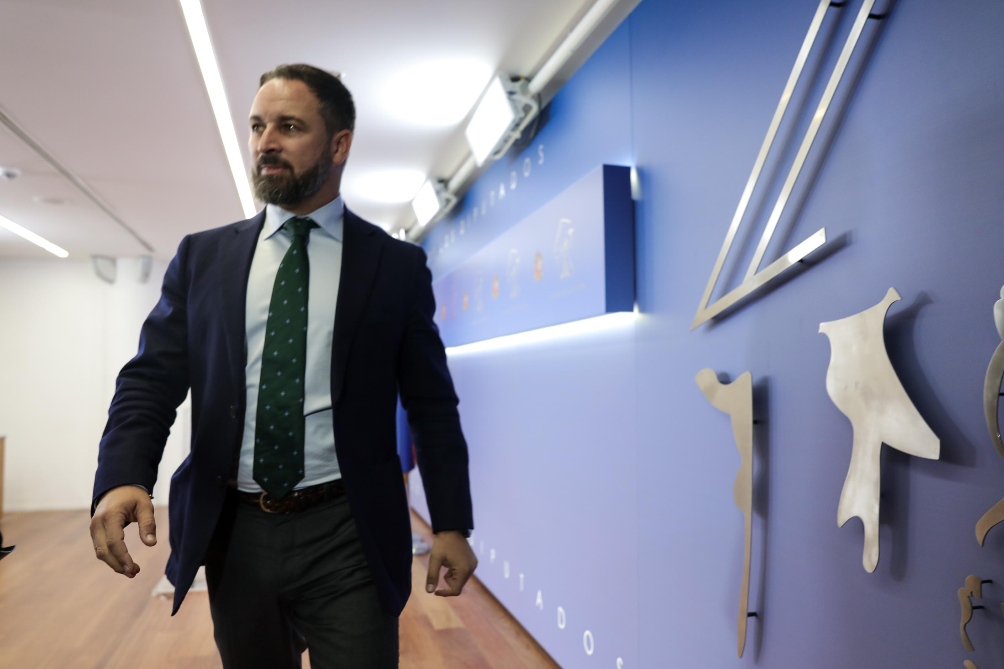 El presidente de Vox Santiago Abascal a su llegada a la rueda de prensa tras su reunión con el Rey Felipe VI. EP