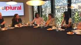 Un momento del desayuno Voces Retos sociales
