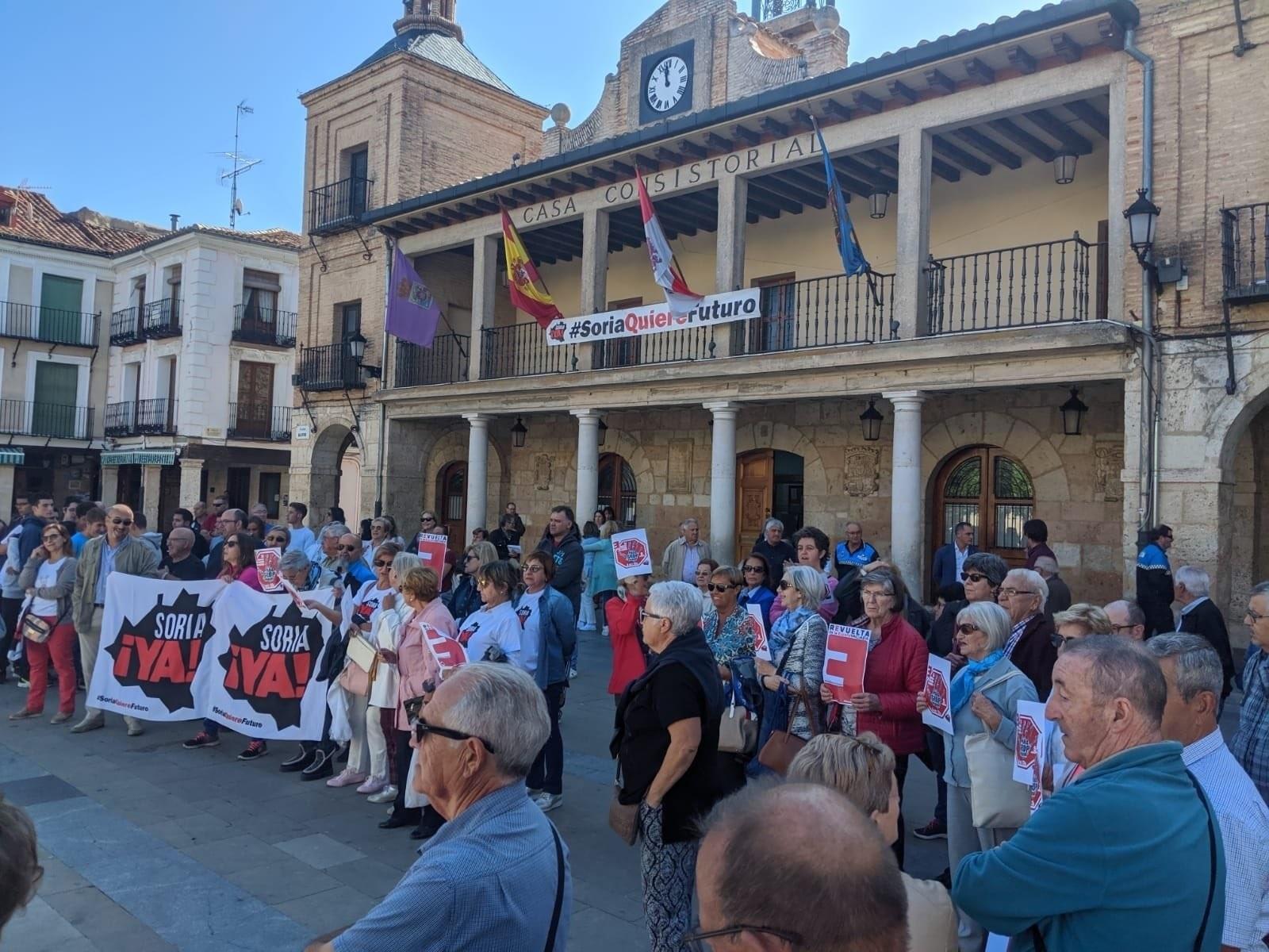 Miles de personas se suman al paro de la 'España Vaciada' contra la despoblación en 23 provincias españolas