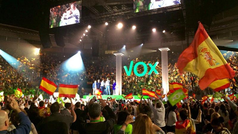 Vox protagoniza el mayor mitin de la extrema derecha en la democracia española 