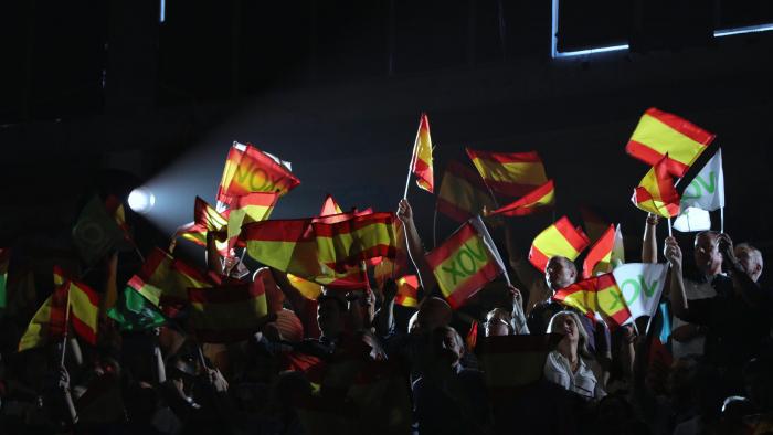 Vox en Vistalegre: el partido de extrema derecha combate el 8M con un mitin multitudinario
