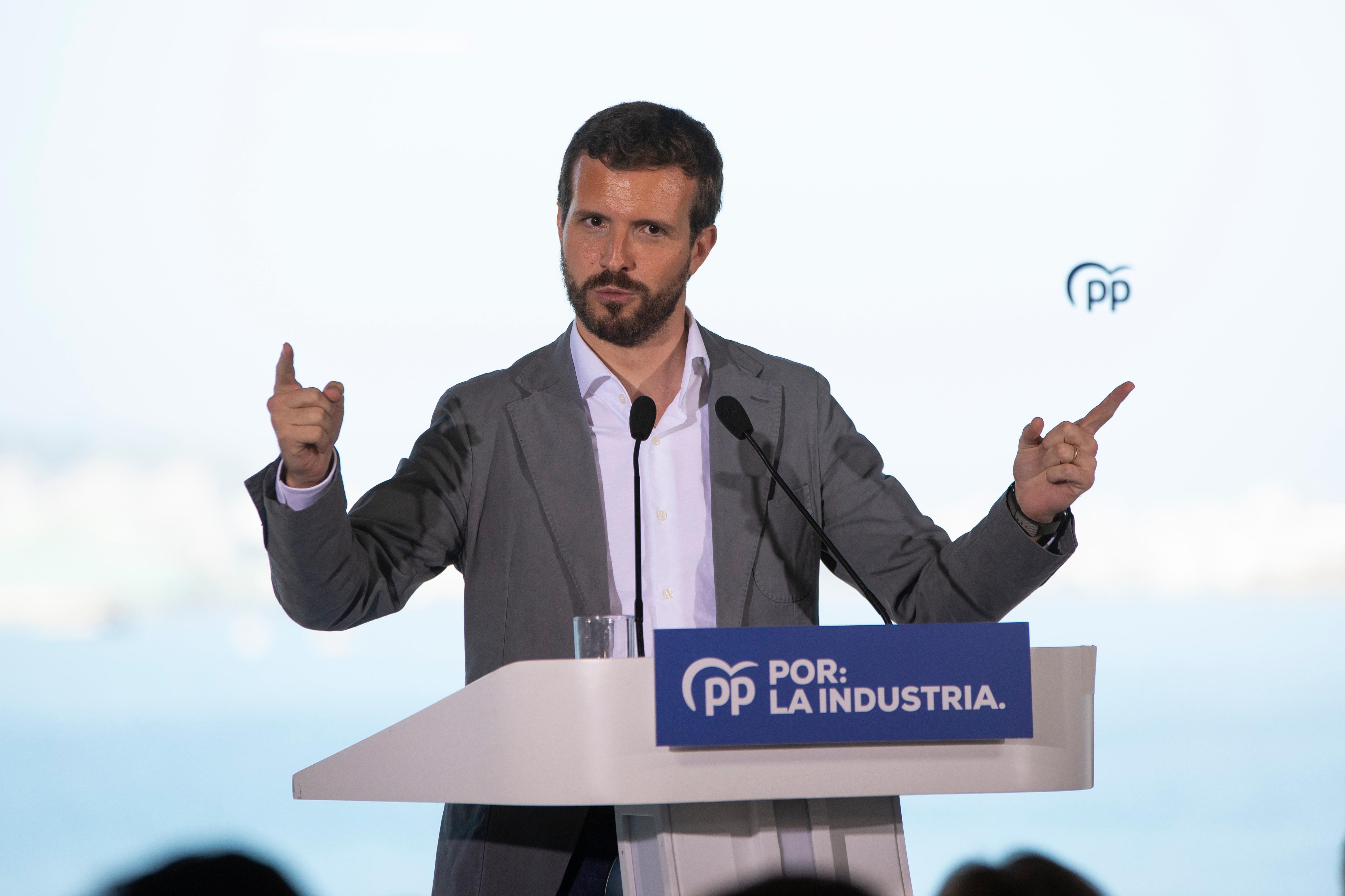 Pablo Casado, líder del Partido Popular, ha anunciado el aumento de las pensiones como promesa electoral