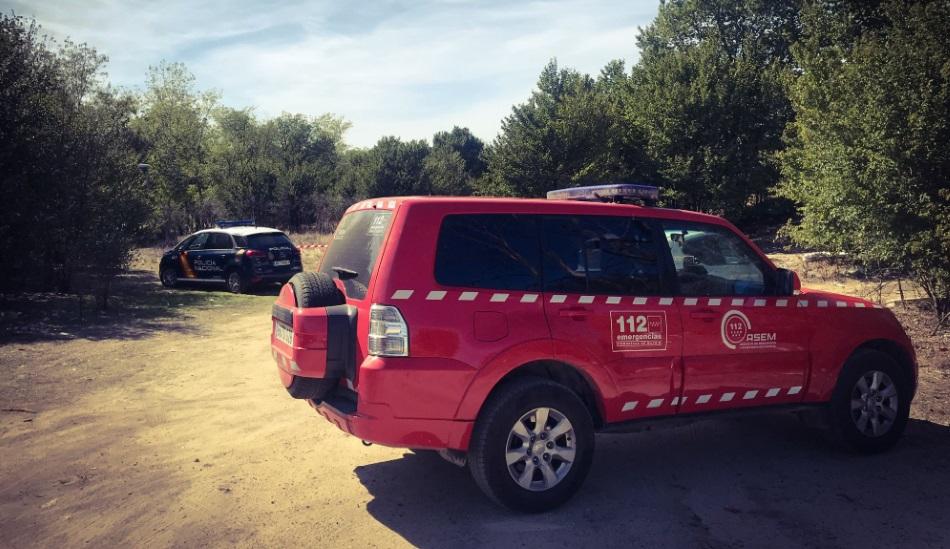 Vehículos del 112 en el Parque de Butarque en leganés