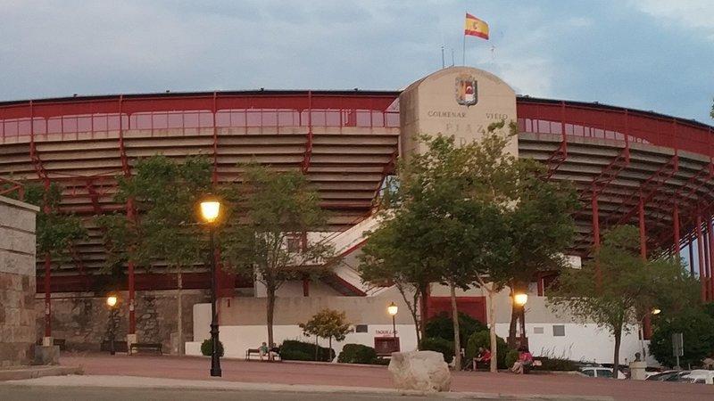 Fachada de la Plaza de Toros de Colmenar Viejo. Change.org