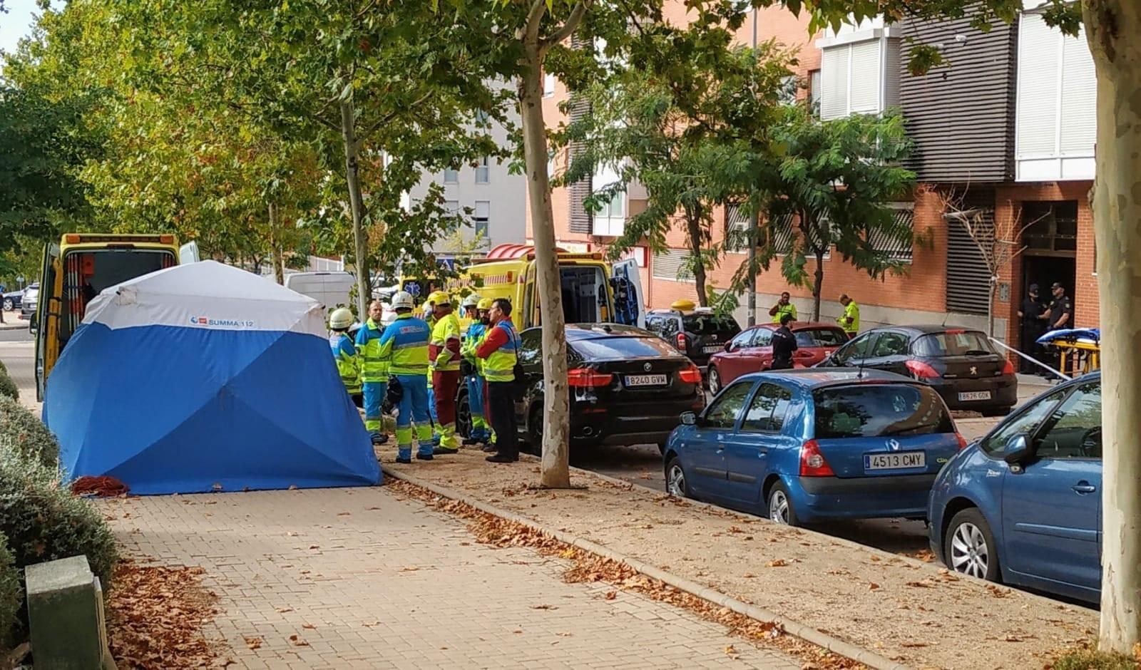  Edificio donde un hombre ha secuestrado a su expareja en Leganés