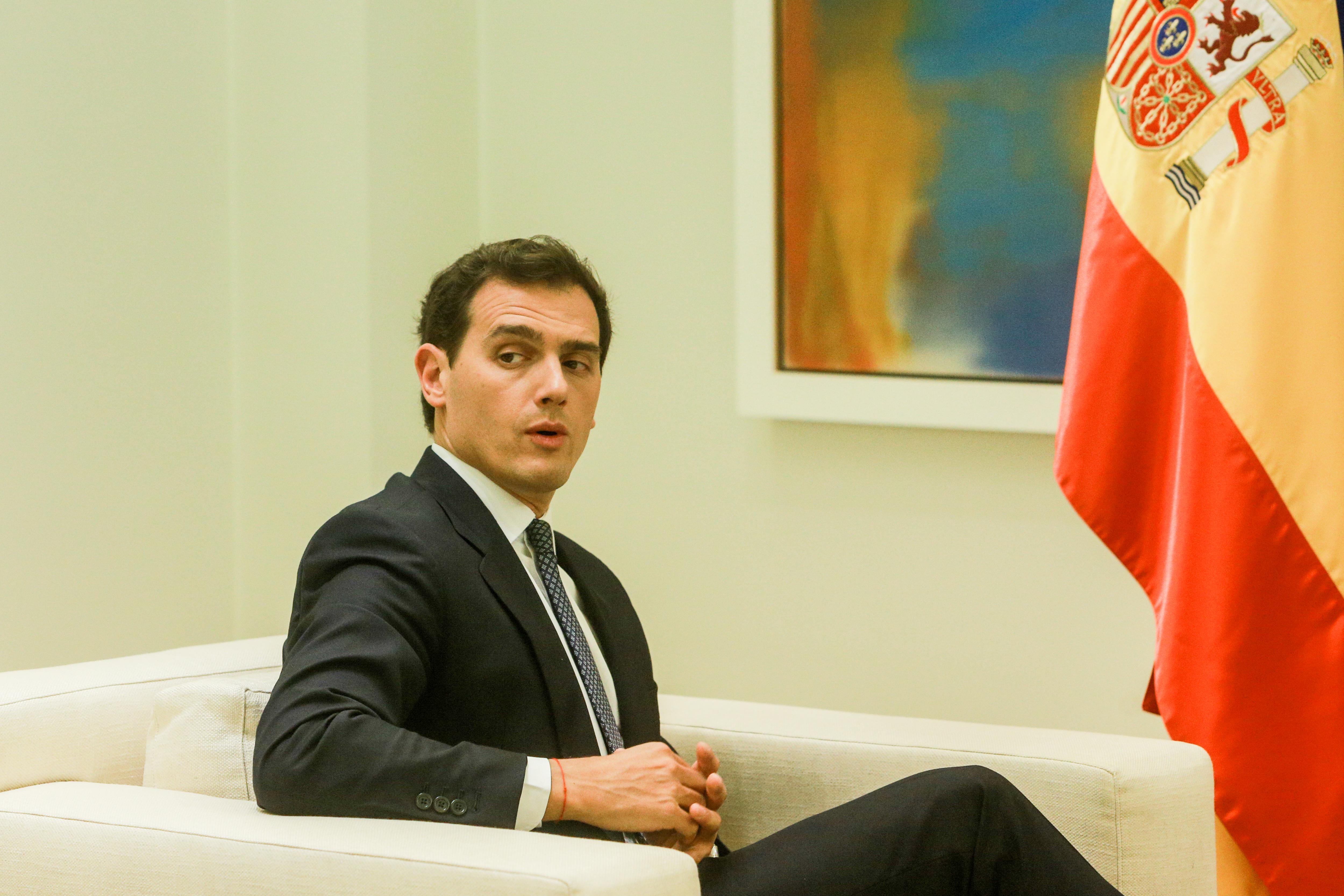 El presidente de Ciudadanos Albert Rivera en su reunión con el presidente del Gobierno en funciones Pedro Sánchez en La Moncloa en Madrid. EuropaPress 