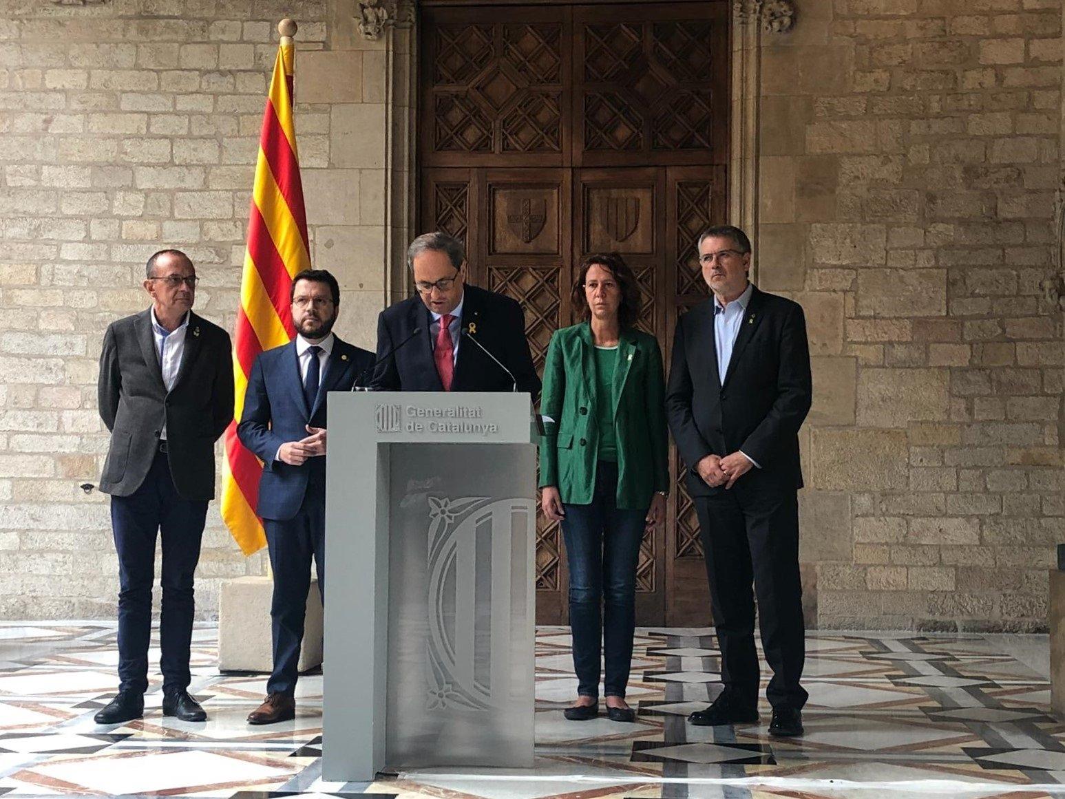 Quim Torra junto a Pere Agonès, Marta Madrenas, Pau Ricomà y Miquel Pueyo. Fuente: EP.