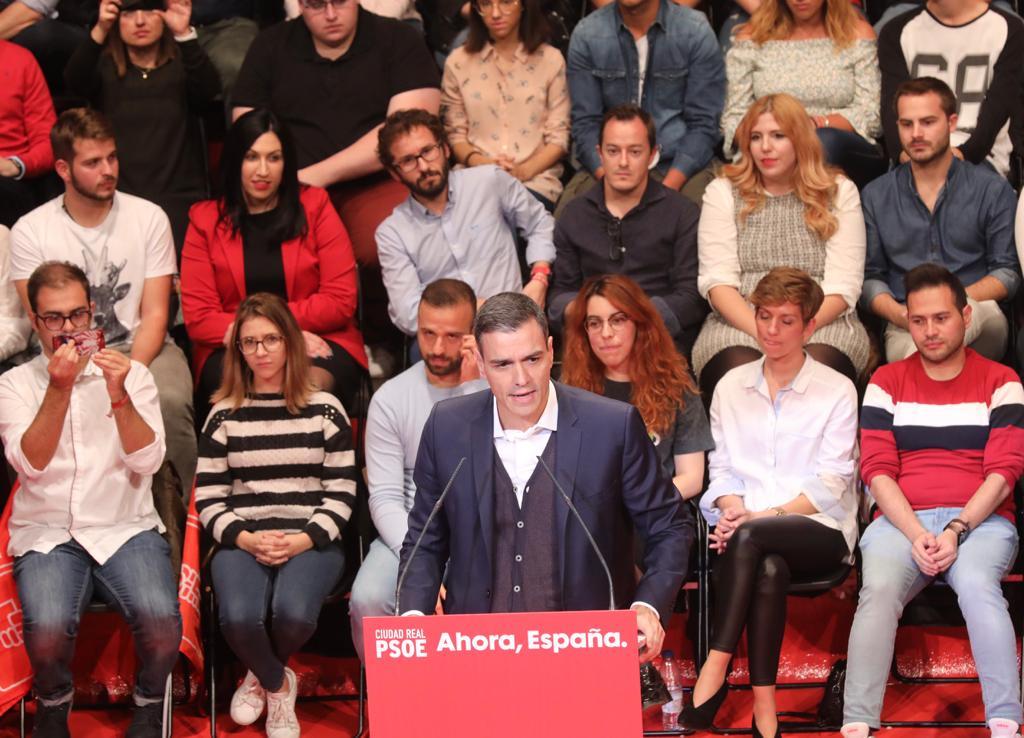 Pedro Sánchez durante un mitin celebrado en Alcázar de San Juan (Ciudad Real)