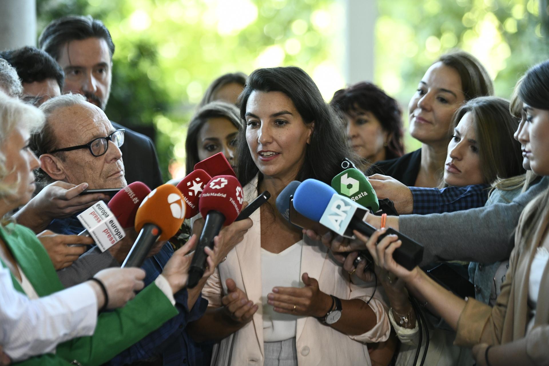 La portavoz de Vox en la Asamblea de Madrid Rocío Monasterio atiende a los medios de comunicación en Madrid 