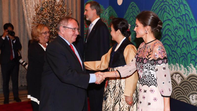 Cena oficial que ofrecida a los Reyes por el Presidente de la República de Corea, Moon Jae-in, y la Primera Dama Kim Jung-sook. 