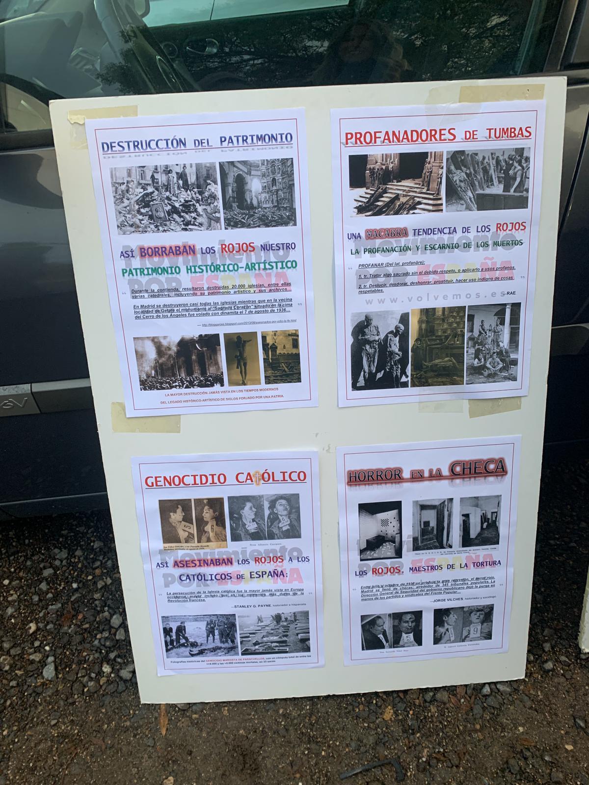 Carteles que empapelan el coche de Adolfo Coloma