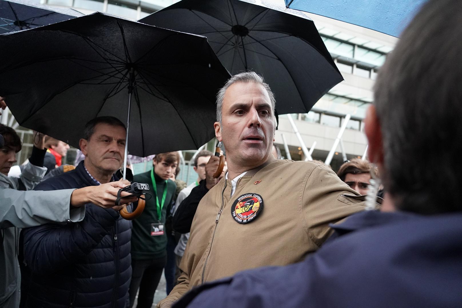 El Secretario General de Vox Javier Ortega Smith durante la concentración contra el fascismo y altercados durante un acto de Vox en Bilbao a 20 de octubre de 2019