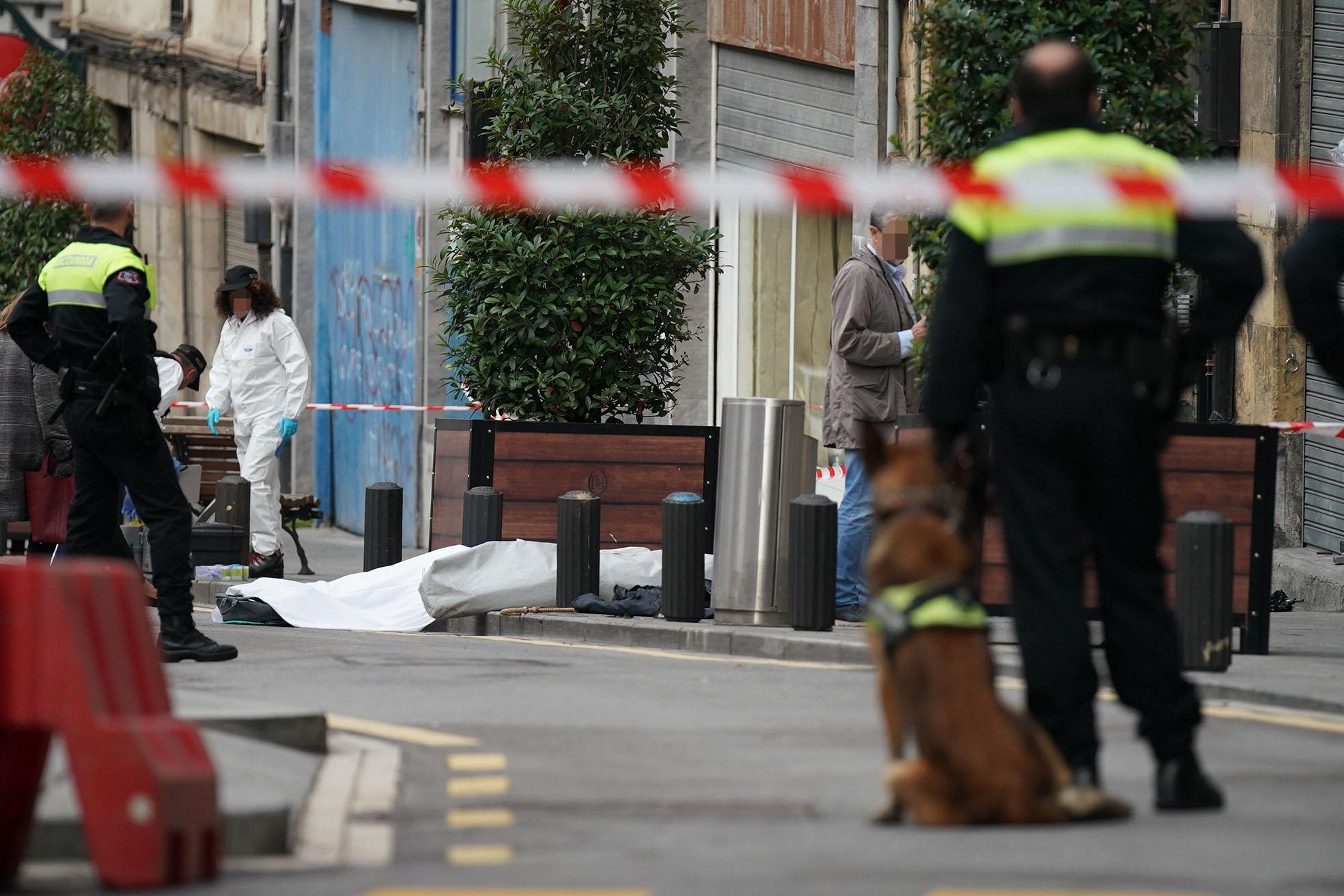 Dos detenidos como presuntos autores de un tiroteo en Bilbao donde ha muerto un hombre. EP