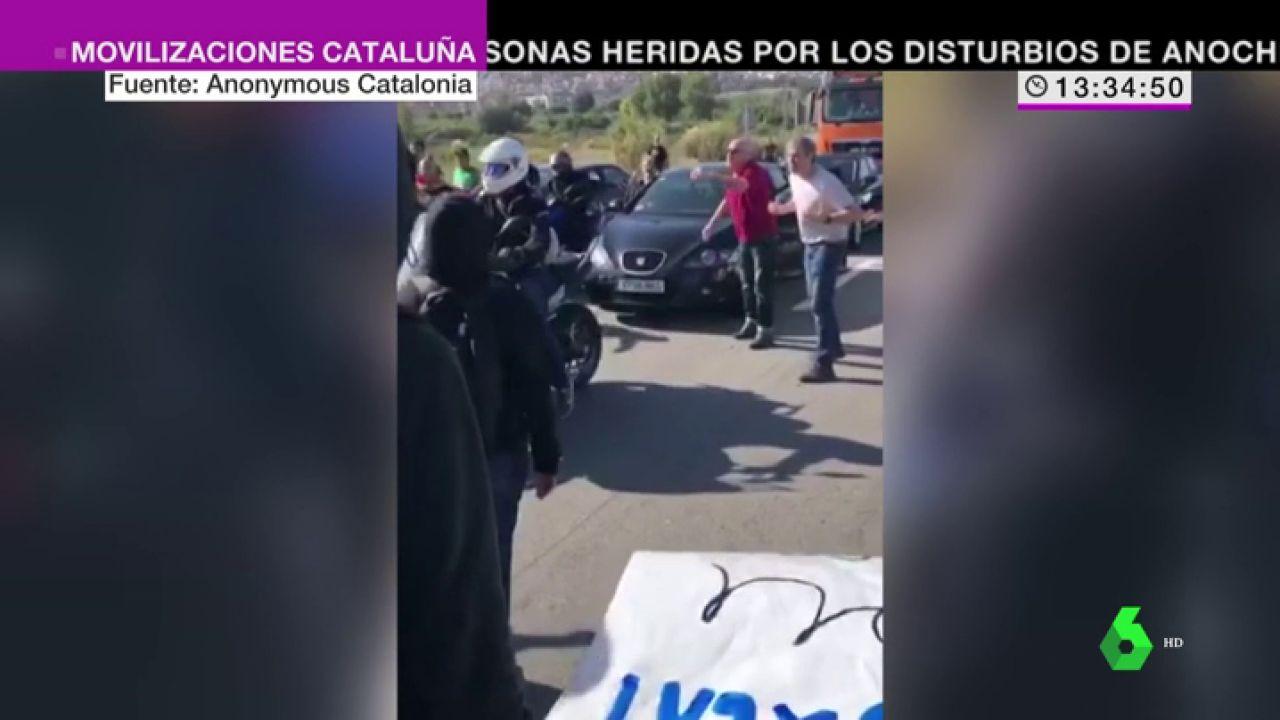 Enfrentamiento entre independentistas radicales y defensores de la unidad de España. Fuente: La Sexta