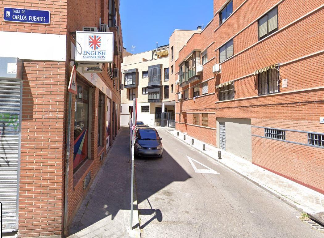 Lugar donde se observó la furgoneta siguiendo a dos niños en el madrileño barrio de Lucero. EP