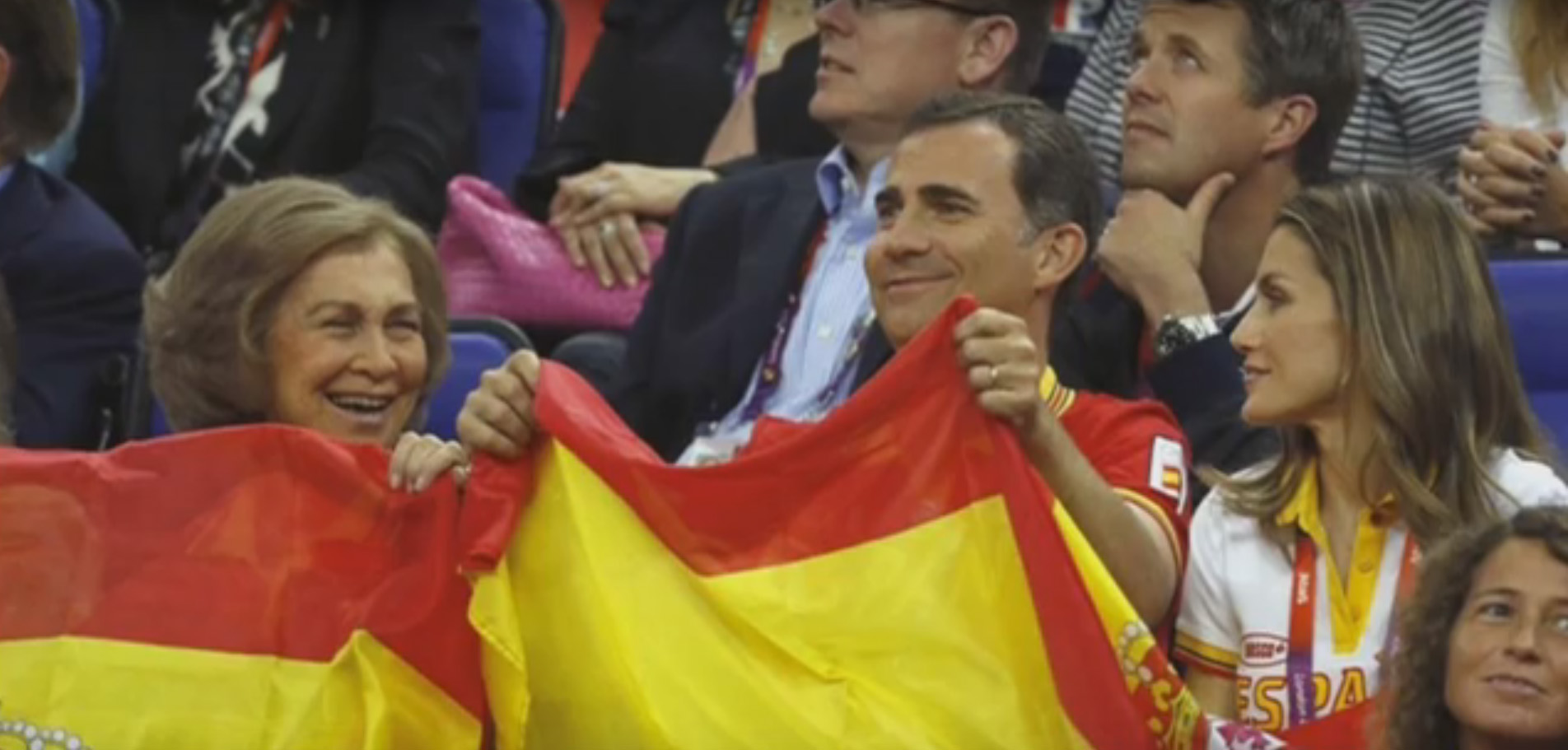 La reina emérita Sofía, con el rey Felipe VI y Letizia Ortiz.