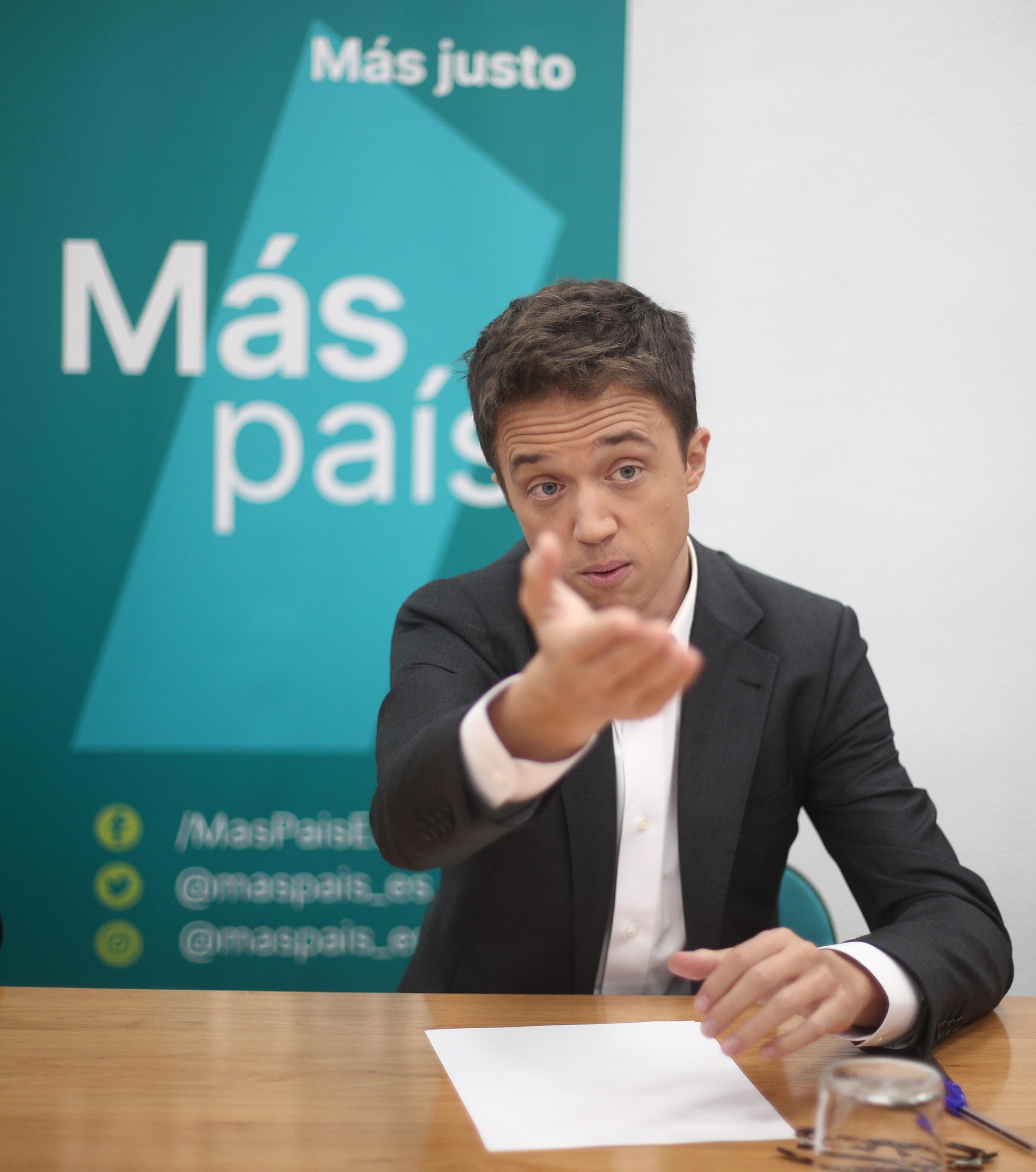 El líder de Más País Íñigo Errejón durante su reunión con los sindicatos CCOO y UGT en Madrid. Europa Press