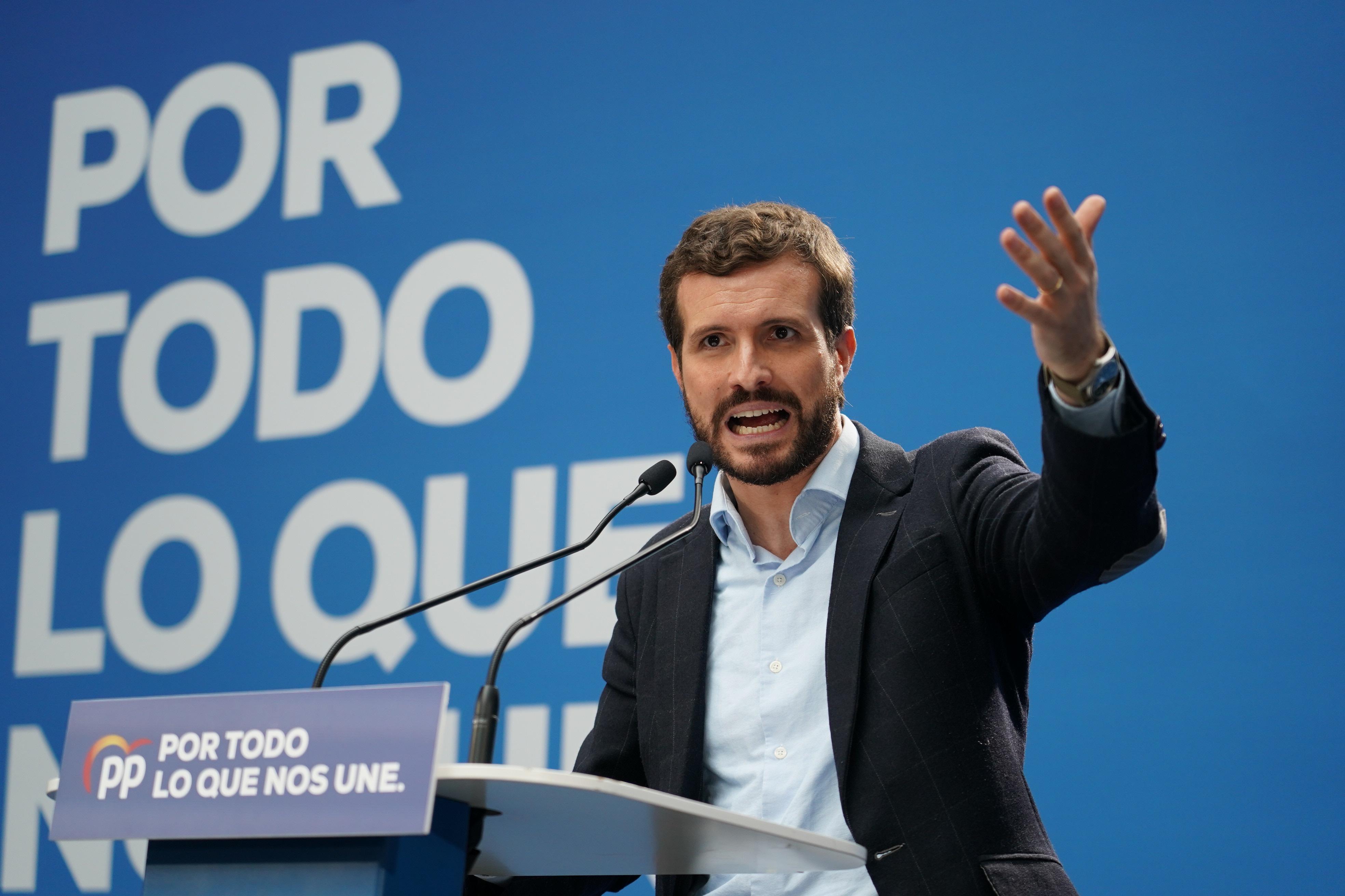 El presidente del PP y candidato del partido para el 10N Pablo Casado interviene en un acto electoral del Partido Popular en Vitoria (Euskadi España) a 1 de noviembre de 2019 