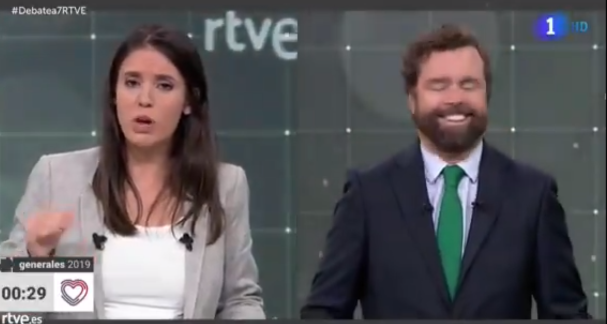 Momento de la risa de Iván Espinosa de los Monteros. Fuente: RTVE.